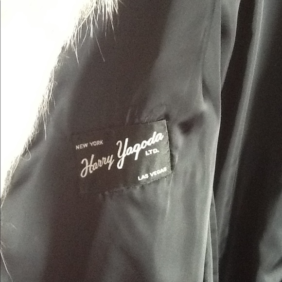 Fur Coat - Picture 8 of 9